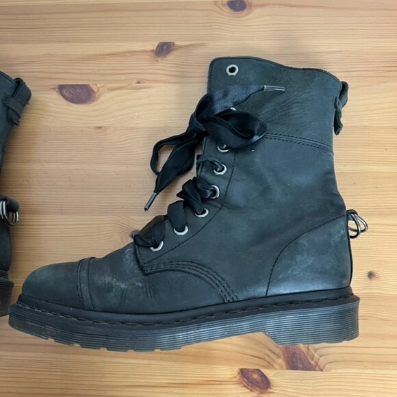 Dr. Martins Boots The Original Ribbon Lace Up Herringbone Lined Size 9 US 41 EU - Picture 4 of 15